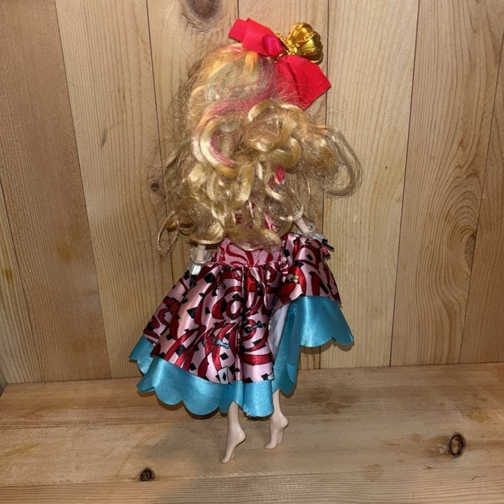 Ever after Apple White Doll Hattastic Party Daughter Snow White - Picture 2 of 2